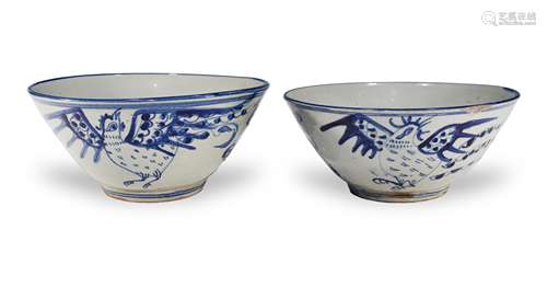 Pair of Chinese 'Bird' Bowls, 19th Century