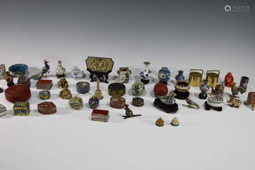 Box Lot of Chinese Cloisonne Items