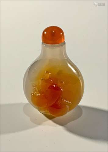 Carved Agate Snuff Bottle with Apples and Carrots