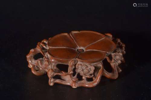 Qing Dynasty - Boxwood 'Lotus' Stand