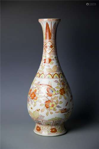 Ming Dynasty - Famille Rose Vase