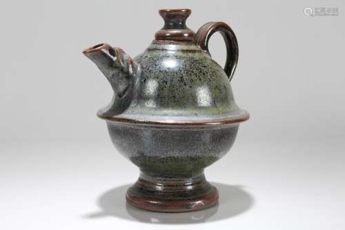 A Chinese Porcelain Fortune Tea Pot
