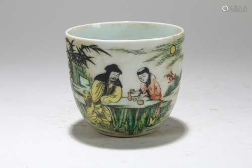 A Chinese Story-telling Fortune Porcelain Cup