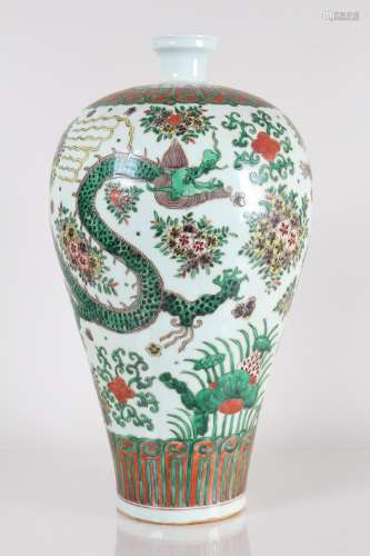 A Chinese Dragon-decorating Ancient-framing Detailed