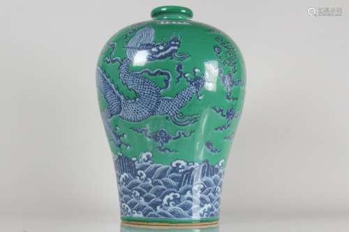 A Chinese Dragon-decorating Green-coding Porcelain