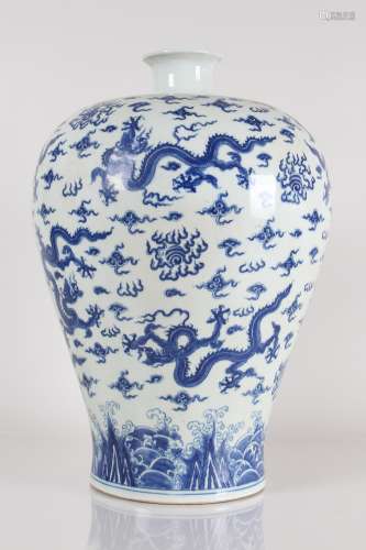 A Chinese Vividly-detailed Blue and White