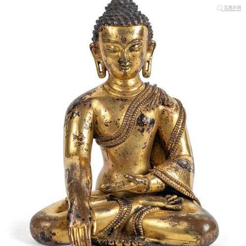 Grand bouddha en bronze doré et ciselé, représenté assis en ...