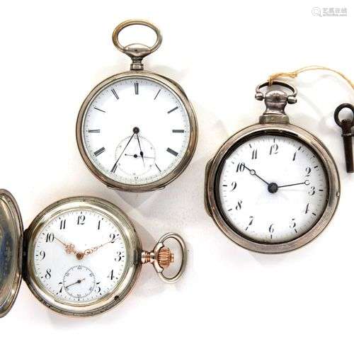 LOT DE TROIS MONTRES: