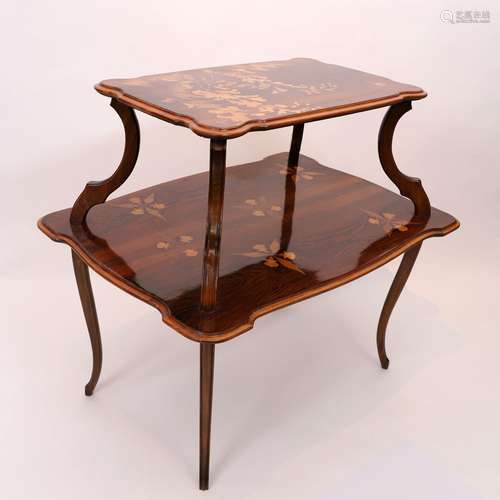 TRÈS BELLE TABLE À THÉ À DOUBLE PLATEAU d'Émile GALLÉ (1846-...