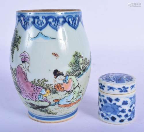 A 19TH CENTURY CHINESE BLUE AND WHITE PORCELAIN BOX A…