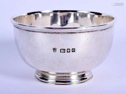 AN ART DECO SILVER SUGAR BOWL. London 1929. 121 grams.