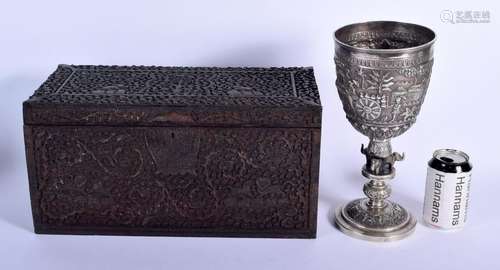 A FINE LARGE 19TH ENTURY INDIAN EMBOSSED SILVER TROPHY