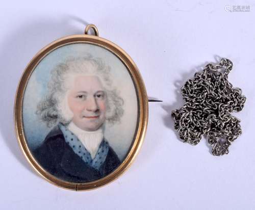 A GEORGE III PAINTED IVORY PORTRAIT MINIATURE. 37