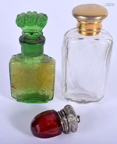 THREE ANTIQUE SCENT BOTTLES. Largest 8.5 cm high. (3)