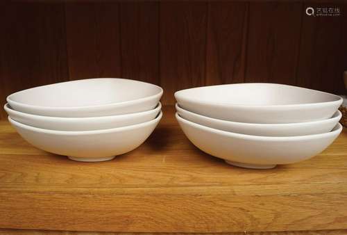 SET OF 6 LEAF SHAPED CERAMIC BOWLS