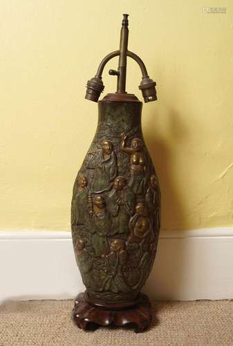 CHINESE BRONZE VASE SHAPED TABLE LAMP