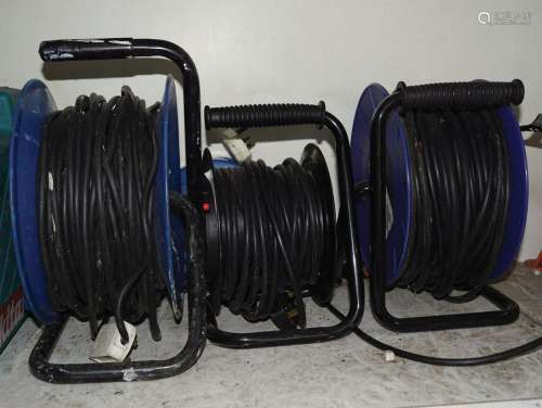 3 ELECTRIC EXTENSION LEADS