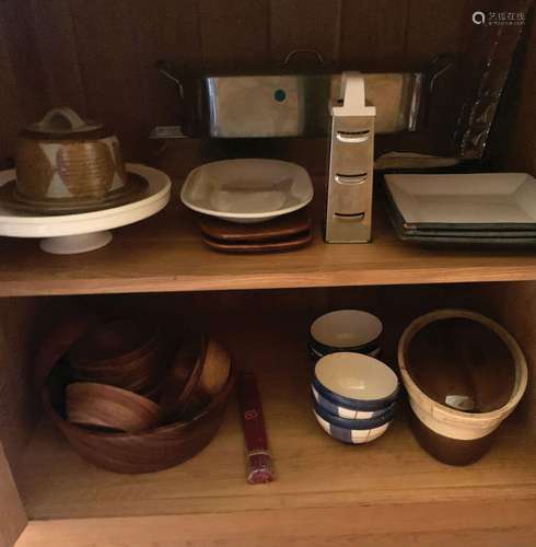 LOT OF WOODEN SALAD BOWLS