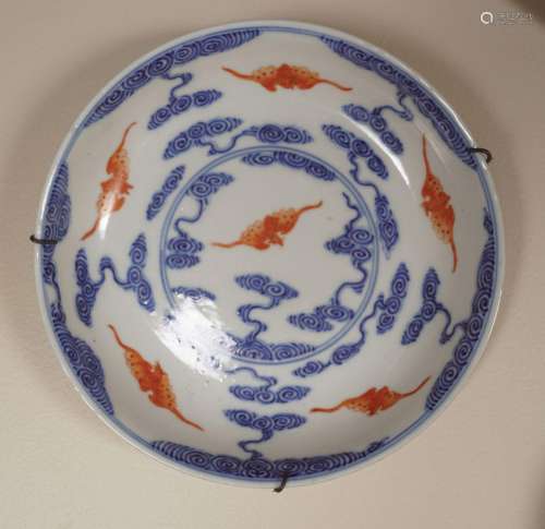 CHINESE QING BLUE AND WHITE SAUCER DISH