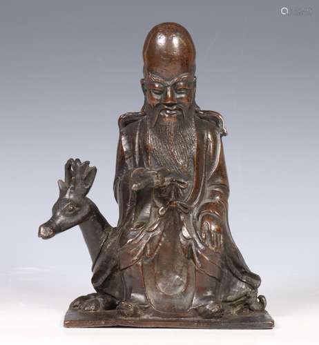 China, bronzen figuur van Shoulao en hert, Ming-dynastie,