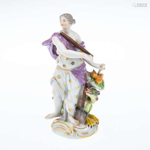 Figur - Allegorie Die Erde mit Füllhorn und Drache. Meissen ...