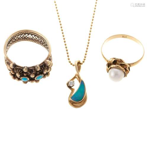 An Opal Necklace & Two Rings in Gold