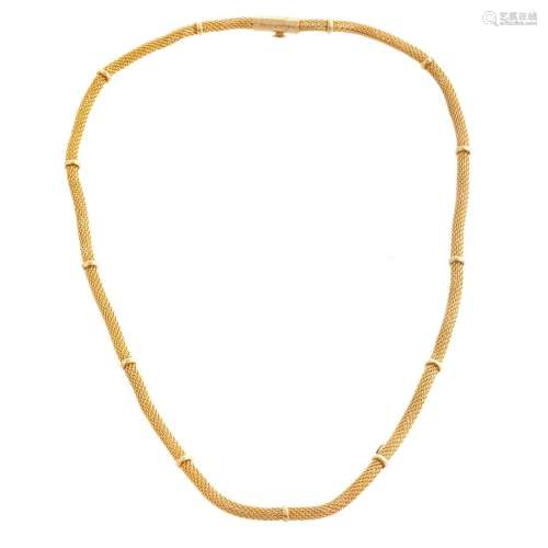 A Flexible Mesh Link Necklace in 14K Yellow Gold