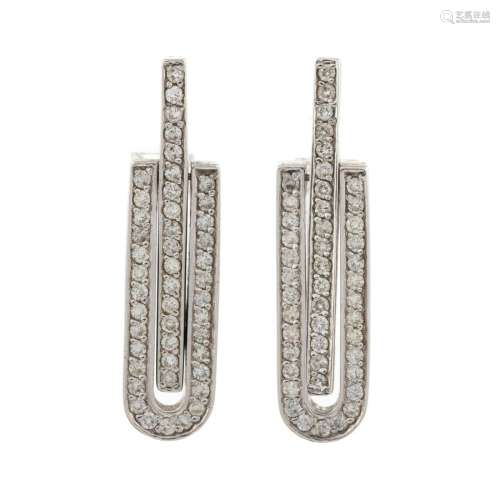 A Pair of 2.50 ctw Diamond Earrings in 14K