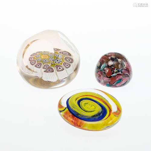 3 Paperweights u.a. Murrinen