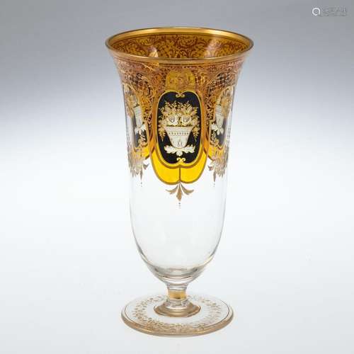 Vase Schwarzlot Blumenkörbe. Wohl Fachschule Haida. Um 1925/...