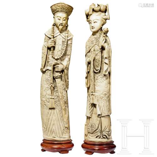 Two Chinese ivory figurines, 19th century