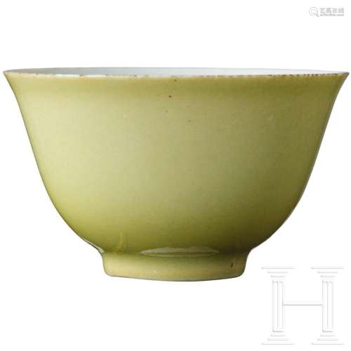 A small yellow glazed cup with Qianlong mark, probably