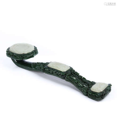 SUPERBLY CARVED WHITE JADE INSET SPINACH JADE RECEPTOR