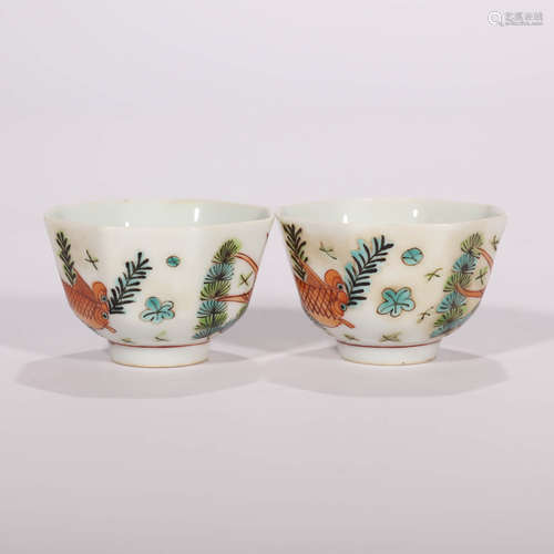 A Pair of Famille Rose Fish&algae Pattern Porcelain Cups