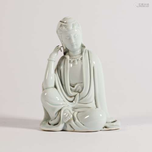 A Dehua Kiln Porcelain Guanyin Statue