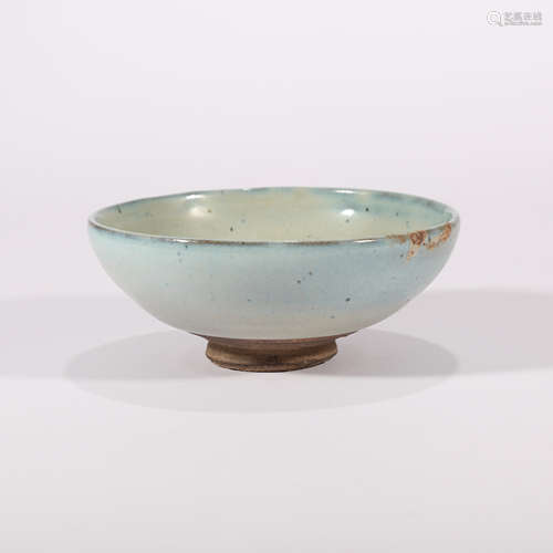 A Porcelain Jun Kiln Bowl