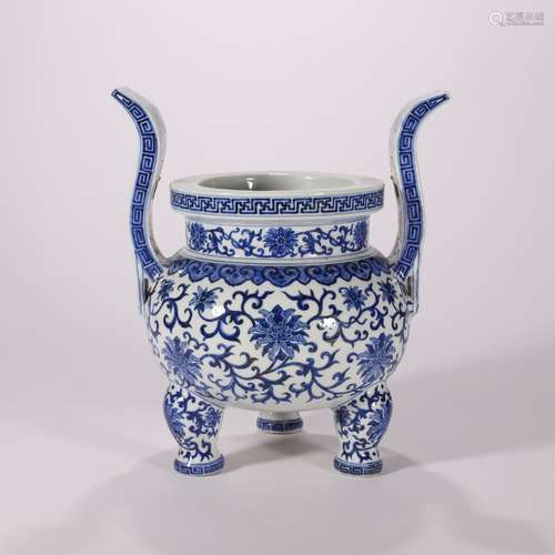 A Blue&White Floral Porcelain Three-legged Incense Burner