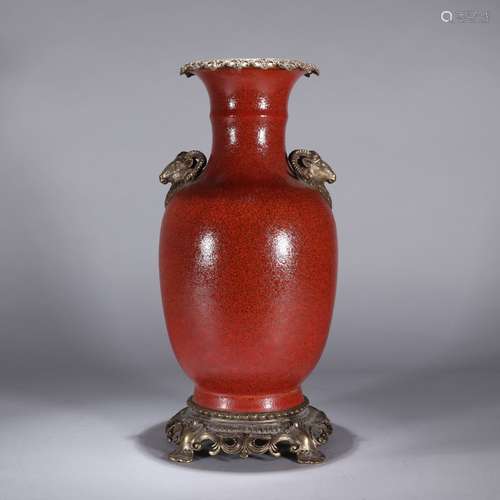 A Red Copper Glaze Porcelain Vase