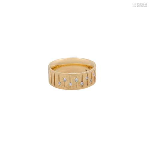 QUINN Ring mit 13 Brillanten zus. ca. 0,26 ct,