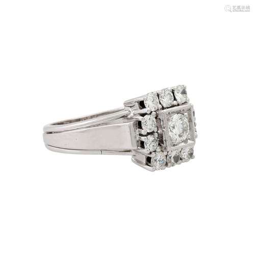 Ring mit 11 Brillanten zus. ca. 1,03 ct (graviert),