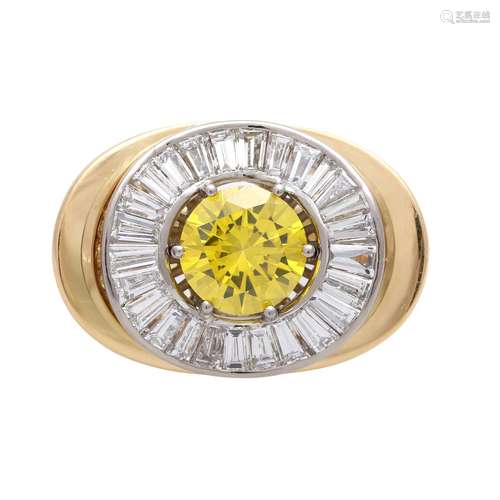 Ring mit 1 gelben Brillant ca. 2,3 ct,