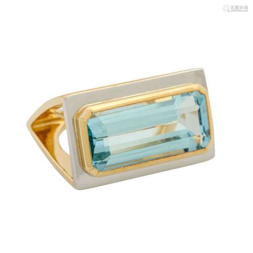 Ring mit Aquamarin ca. 11,5 ct im achteckigem Treppenschliff...