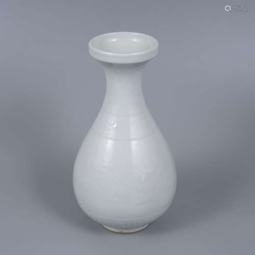 Guan Ware Phoenix Vase