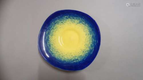 Charles SCHNEIDER (1881-1953). Grande coupe en verre marmoré...