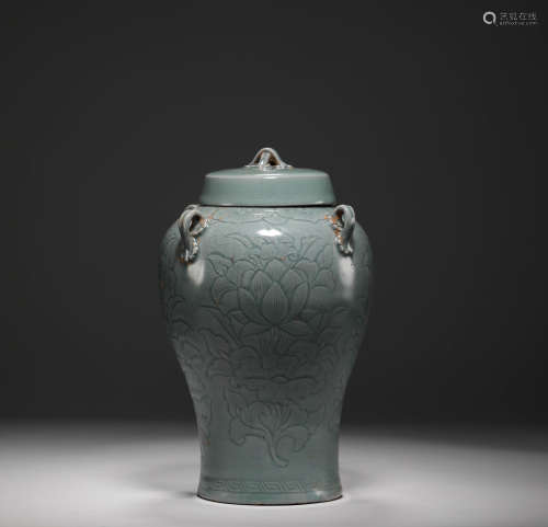 Song Dynasty - Celadon Vase