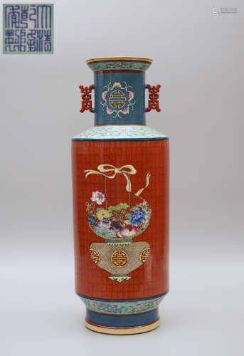 Qianlong Enamel Two Handles Vase