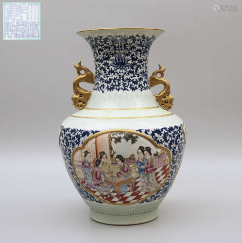 Qianlong Enamel Noble Lady Vase with Two Handles