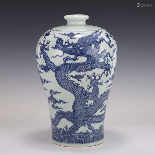 MING BLUE & WHITE DRAGON MEIPING JAR