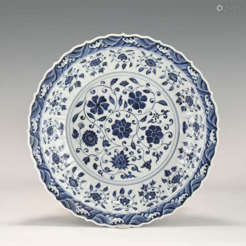 MING BLUE AND WHITE SIX BLOOMS PLATE