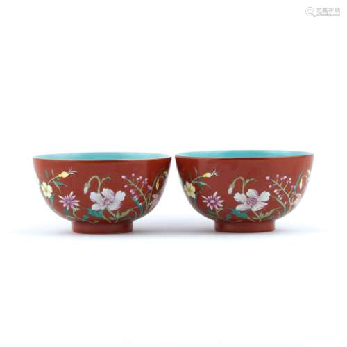 PR. QIANLONG FAMILLE ROSE FLORAL OVER RUBY RED BOWLS